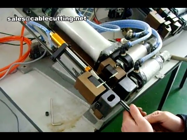 Automatische Kabelabisolier- und Schneidemaschine | Hochgeschwindigkeits-Kabelverarbeitung