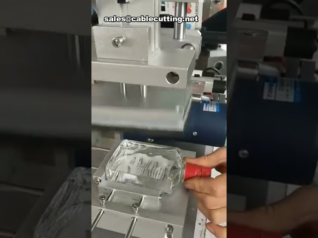 Selbstklebende Etikettiermaschine für Dosen & Quadratflaschen - Hochpräzise Beschriftungsanlage