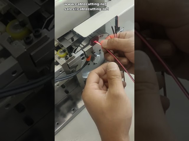 Automatische Schrumpfschlauch-Montage- und Trocknungsmaschine – Effiziente Kabelverarbeitung
