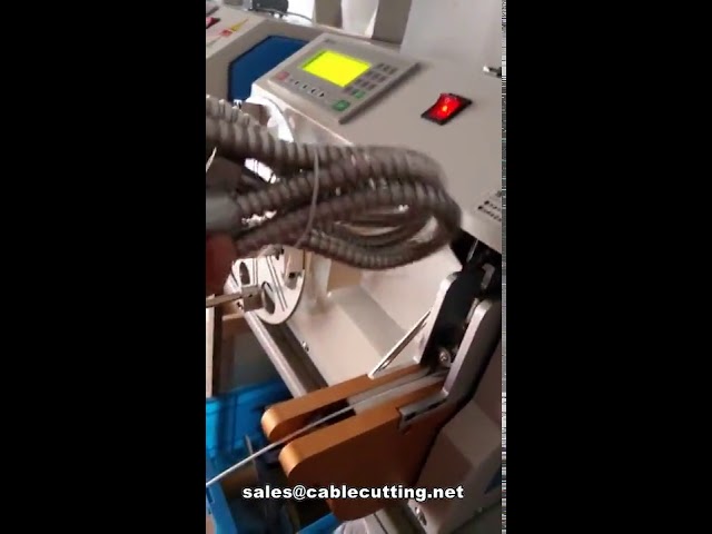 Flexible Wasserrohr-Wellrohr Wickel- und Bindemaschine