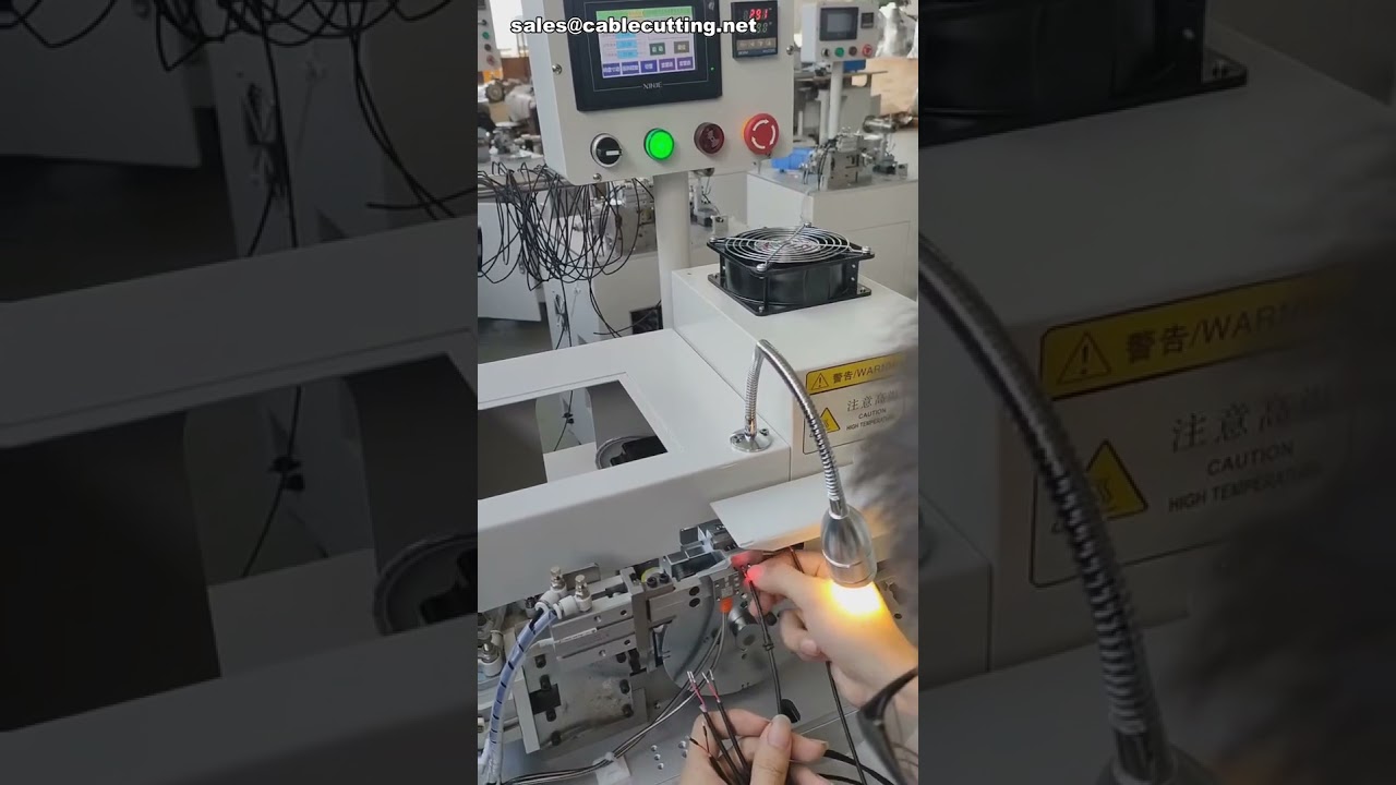 Automatische Schrumpfschlauch-Einführ- und Heizmaschine mit einstellbarer Länge #factory #machine #diy