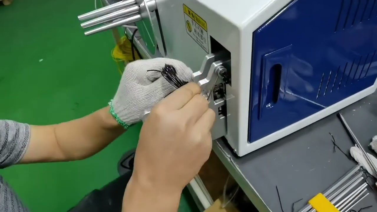 Automatisiertes Drahtwickeln und Binden im 3D-Druck – Realaufnahme