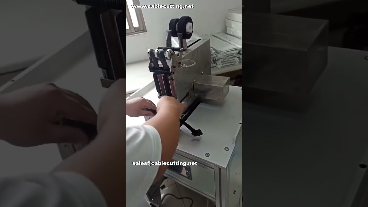 Automatische Doppelbandagierung von Flachkabel-Verschlüssen | Professionelle Fertigungslösung