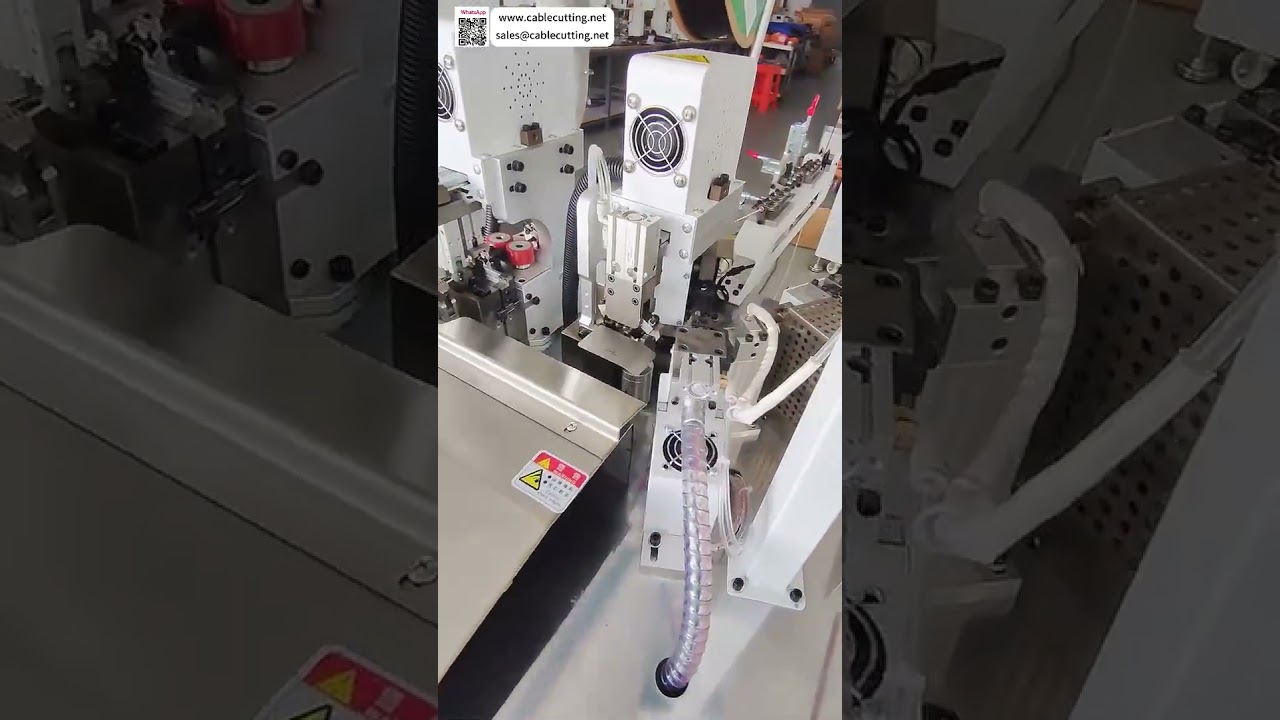 Automatische Kabelbaum-Crimpmaschine mit Einzelkopf-Verzinnung und Wärmeschrumpfschlauch-Einführung